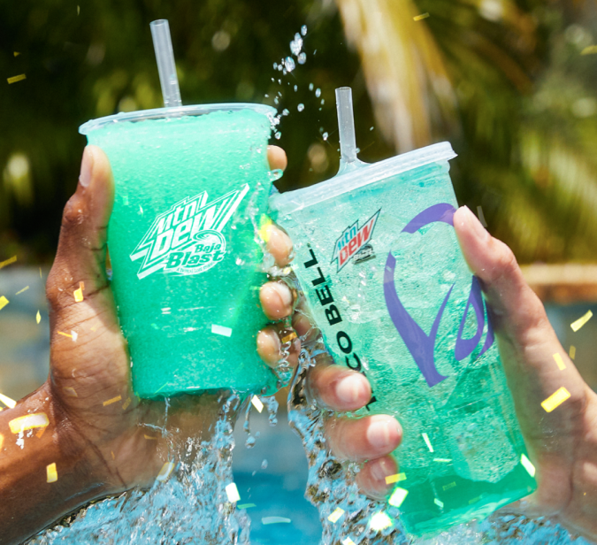 MTN DEW BAJA BLAST y BAJA BLAST Freeze estarán de promoción en Taco Bell.