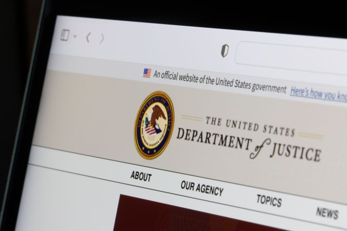 La página de inicio del sitio web del Departamento de Justicia de los Estados Unidos (DOJ).